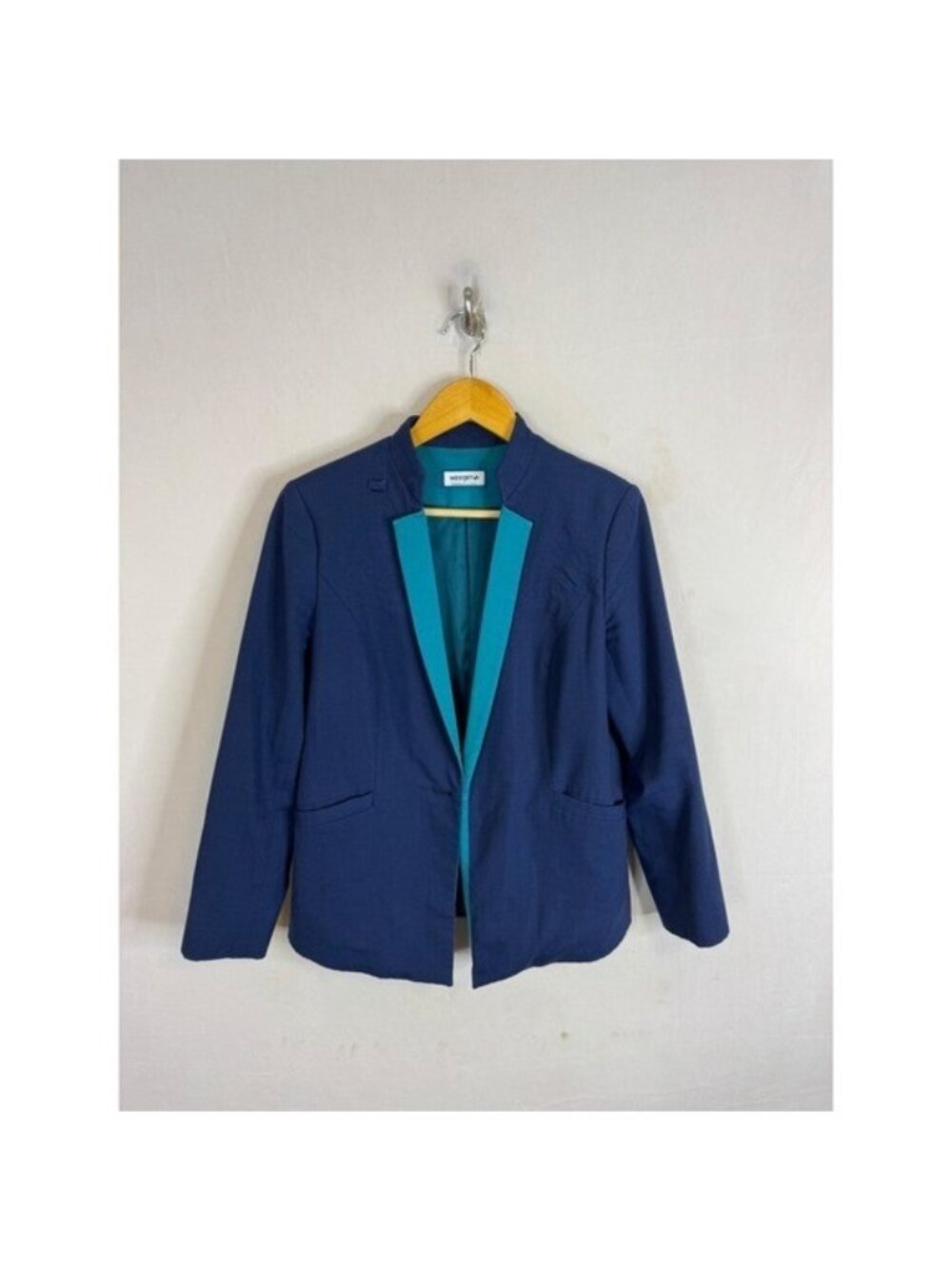 WestJet Juli Grbac Navy Blue Teal Contrast Wool Blend Blazer Size 38
